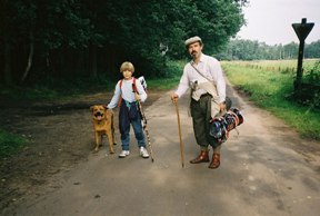 Tochter Stefanie mit ihrem treuen Hund Murkel